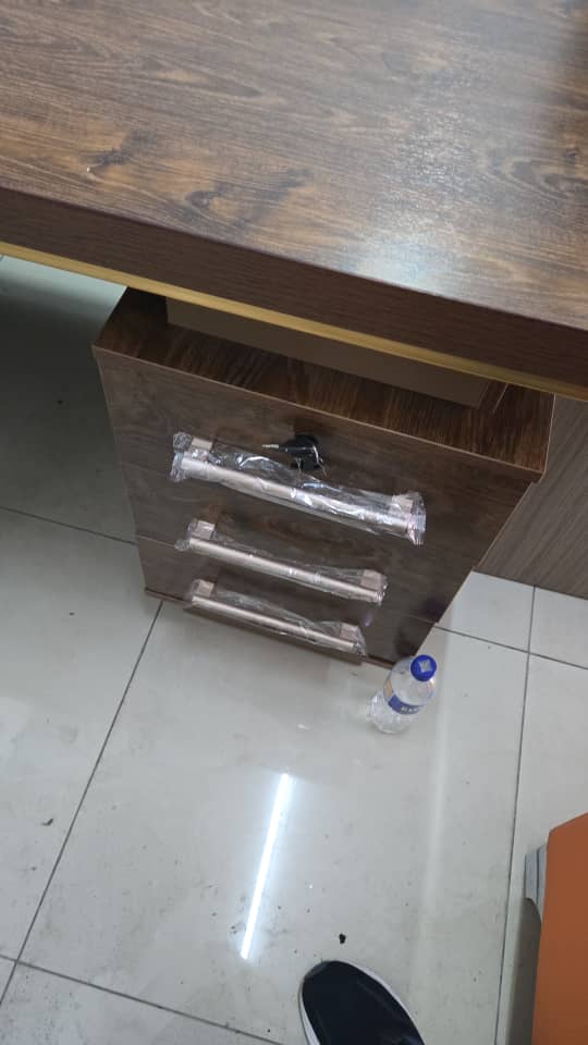 Bureau Bureau